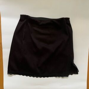 H&M Black Mini Skirt with Slit